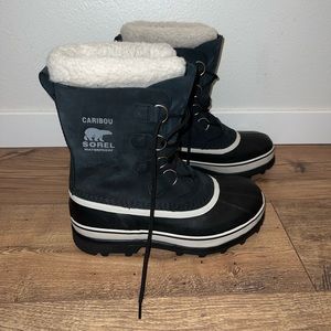 LIKE NEW Sorel Caribou Winter Boots (Waterproof)